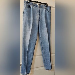 Mens 40" x 30" Levi 540 Relaxed Fit Jeans